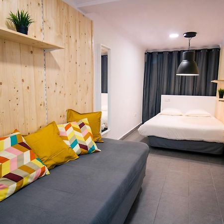 Koala Hostel อาลิกันเต ภายนอก รูปภาพ