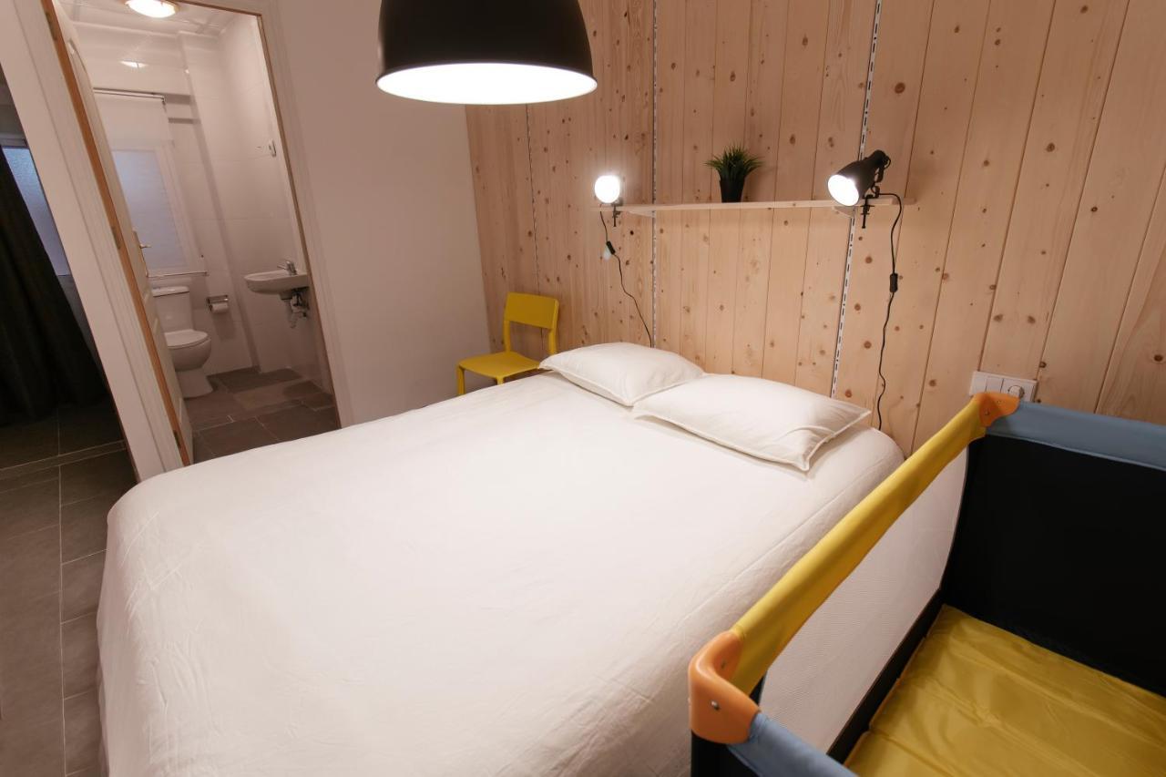 Koala Hostel อาลิกันเต ภายนอก รูปภาพ